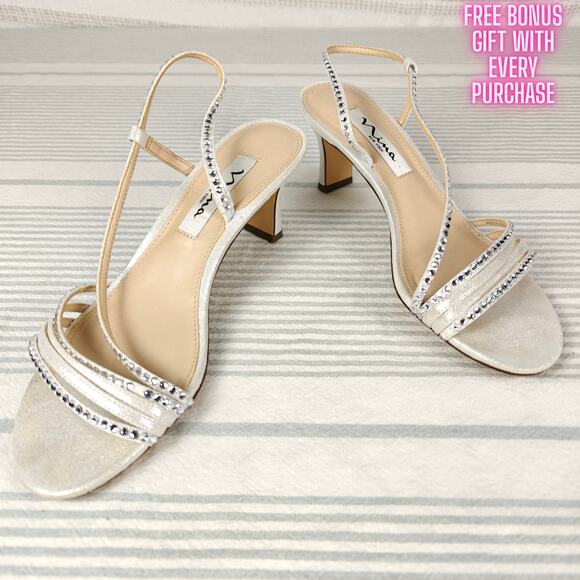 Nina New York Silver Strappy Sequined Open Toe Heels Size 6.5 - Picture 1 of 10